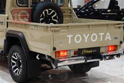 Toyota Land Cruiser 70